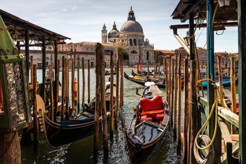Venice &ndash; City of Canals and Bridges. Traditional Venetian Buildings with Gondolas and Boats. Romantic Venice, Italy &ndash; The Floating City