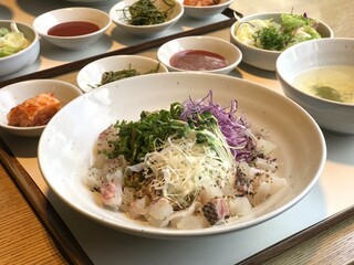 회덮밥이 있는 일본 가정식