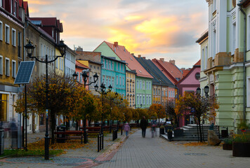 2024-10-28; old city street in autumn in the city of kowary poland
