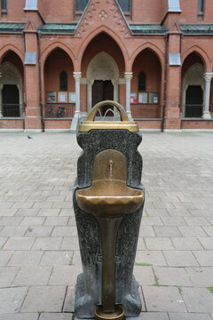 Fontaine d'eau potable dans la ville de Vienne