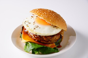 月見バーガー