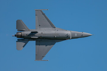 F-16 Fighting Falcon © Tomasz Warszewski