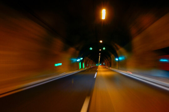 Der Metsovo-Tunnel auf der Autobahn Aftokinitodromos 2 / Egnatia Odos in Richtung Grevena (Griechenland)