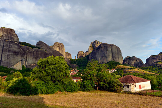 Kalambaka in der Gemeinde Meteora, Thessalien (Griechenland)