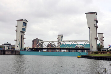 Waterbarrier Hollandsche IJsselkering is closed due to high water level