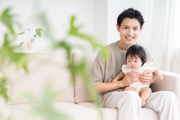 お父さんと赤ちゃん