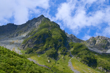 Naklejka premium 北アルプス、涸沢から望む北穂高岳南稜