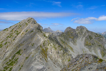 北アルプス、穂高岳山荘南側から望む涸沢岳、槍ヶ岳、北穂高岳