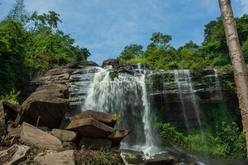 Obraz premium Manfa Waterfall, Thap Lan, Thailand