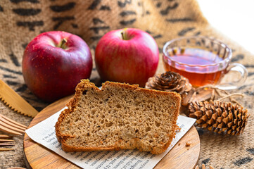 紅茶とりんごのシフォンケーキ