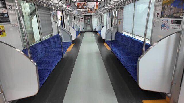 電車の車内