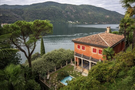 View of Indian Villa and Lake Lugano, Lago di Lugano, Scherrer Park, Parco Scherrer, Morcote, Canton Ticino, Switzerland