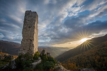 Weathering of aged stone surfaces