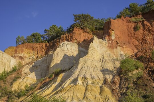 Ochre rock Colorado de Rustrel, Rustrel, D&eacute;partement Vaucluse, France