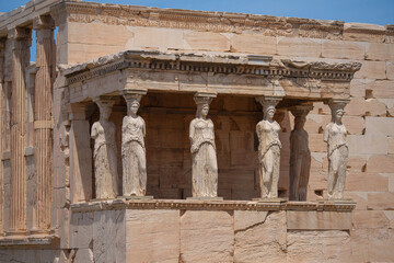 Obraz premium Statues of Erechtheion temple in Athens Greece