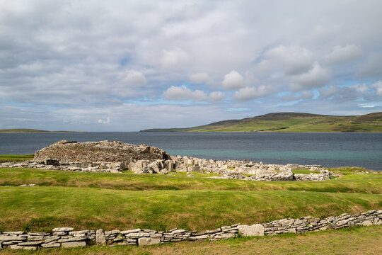 Remains of neolithic buildings, Broch of Gurness