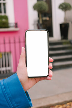 Smartphone mockup in Notting Hill