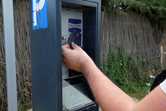 Paying for Parking Ticket with Card
