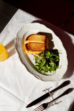 Melted Cheese Sandwich with Salad