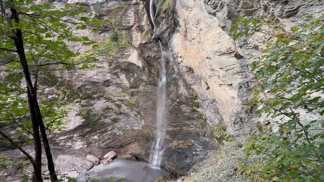 Waterfall Reichenbachfall or Rychenbachfall in the Haslital valley (Willigen, Switzerland) - Wasserfall Reichenbachfall oder Rychenbachfall im Haslital (Willigen, Schweiz)