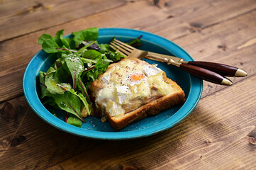 ツナチーズたまごトースト