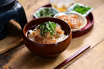 鯛の胡麻漬けの冷やし茶漬け
