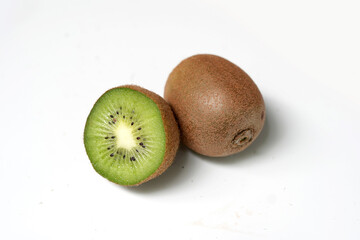 Obraz premium Fresh kiwi fruit on a white background