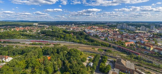 Die mittelfr&auml;nkische Metropole N&uuml;rnberg rund um den Tullnaupark von oben