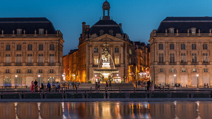 Place Bourse And Miroireau Day