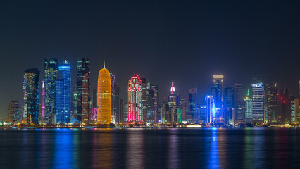 Fototapeta premium Doha downtown skyline day to night timelapse, Qatar, Middle East