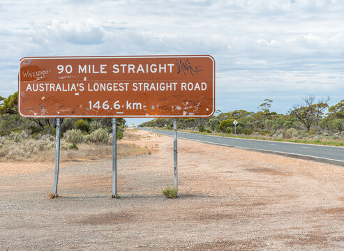 90 Mile Straight sign on Route 1 across the Nullarbor plain, Western Australia, Australia