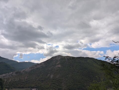 Monte visto da Cagli nelle Marche