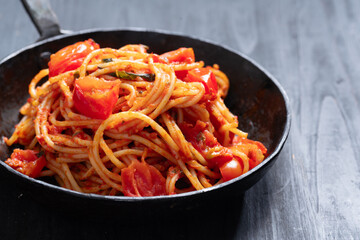 traditional spaghetti in tomato sauce