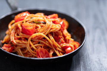 traditional spaghetti in tomato sauce