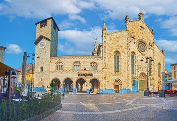 Panorama of Broletto and Cathedral, Como, Lombardy, Italy