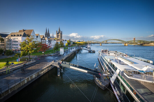 Rheinuferpromenade in K&ouml;ln