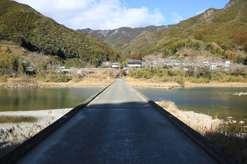 高知県越知町　片岡沈下橋