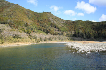 高知県越知町　片岡沈下橋から見た仁淀川