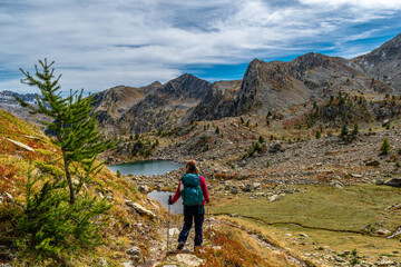 Fototapeta premium Trekking autunnale ai laghi di Sant’Anna di Vinadio, in alta Valle Stura 