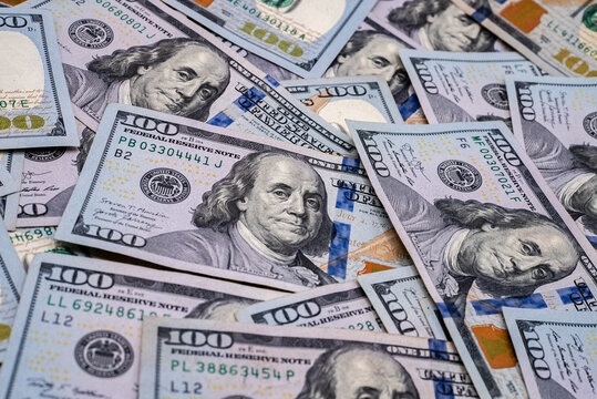 COLLAGE DE DOLARES AMERICANOS CON PERSPECTIVA
