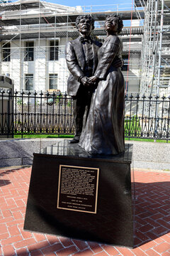 Dred and Harriet Scott Statue St. Louis MO Missouri Decision. 10.08.25