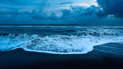 Fototapeta premium Ocean waves on coastline