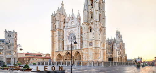 Le&oacute;n Cathedral in Castilla y Le&oacute;n, Spain, at sunrise .