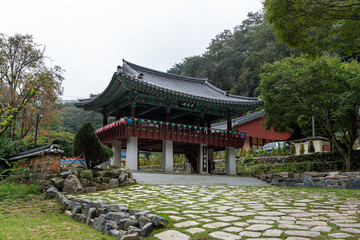 Obraz premium Gangcheonsa Buddhist Temple