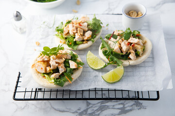 Chicken sandwiches with peanut and lime
