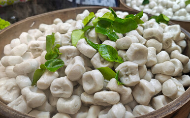 Steamed fish balls in the market