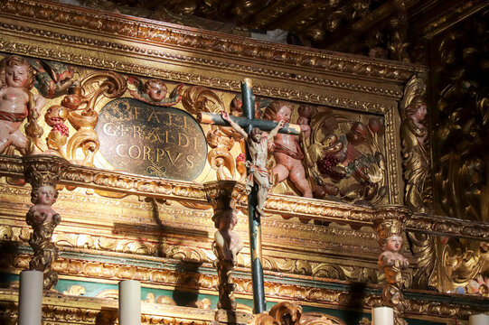 Crucifixo na Capela de S.Geraldo, S&eacute; de Braga, Portugal