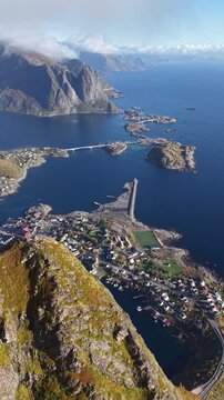 Lofoten - Norwegen - Reine - Reinebringen