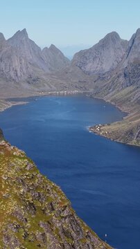 Lofoten - Norwegen - Reine - Reinebringen