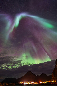 Lofoten - Norwegen - Aurora Borealis - Nordlichter - Polarlicht - S&oslash;rv&aring;gen - Tindstinden